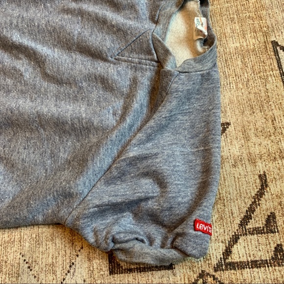 Vintage Levi’s short sleeved sweatshirt size 18 - Picture 2 of 5